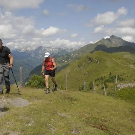 Ferienhuette Hoitahuettl * Hinterweisspriach