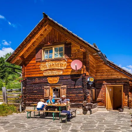 Almhuette Halterhuette Mauterndorf (Salzburg)