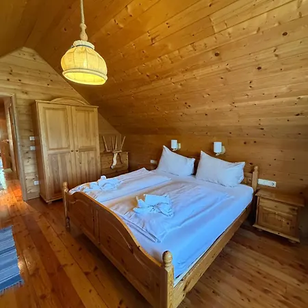 Almhuette Halterhuette Lodge Mauterndorf (Salzburg)