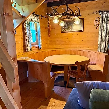 Almhuette Halterhuette Hytte Mauterndorf (Salzburg)